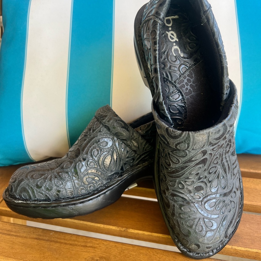 BOC Born Concept Black Gray Tooled Clogs